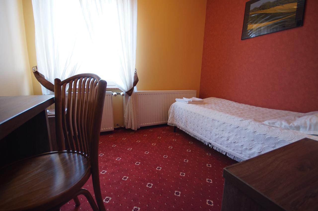 Hotel Kozak Хелм Экстерьер фото