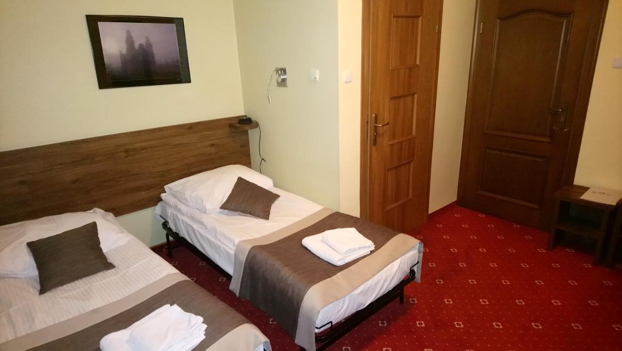 Hotel Kozak Хелм Экстерьер фото